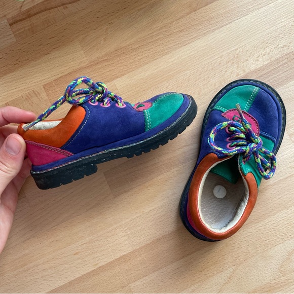 Vintage Toddler size 5.5 (21 Euro size) leather shoes - Picture 2 of 5